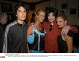 Nicole Ritchie y Nancy Hilton